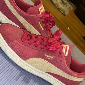 Pink Pumas